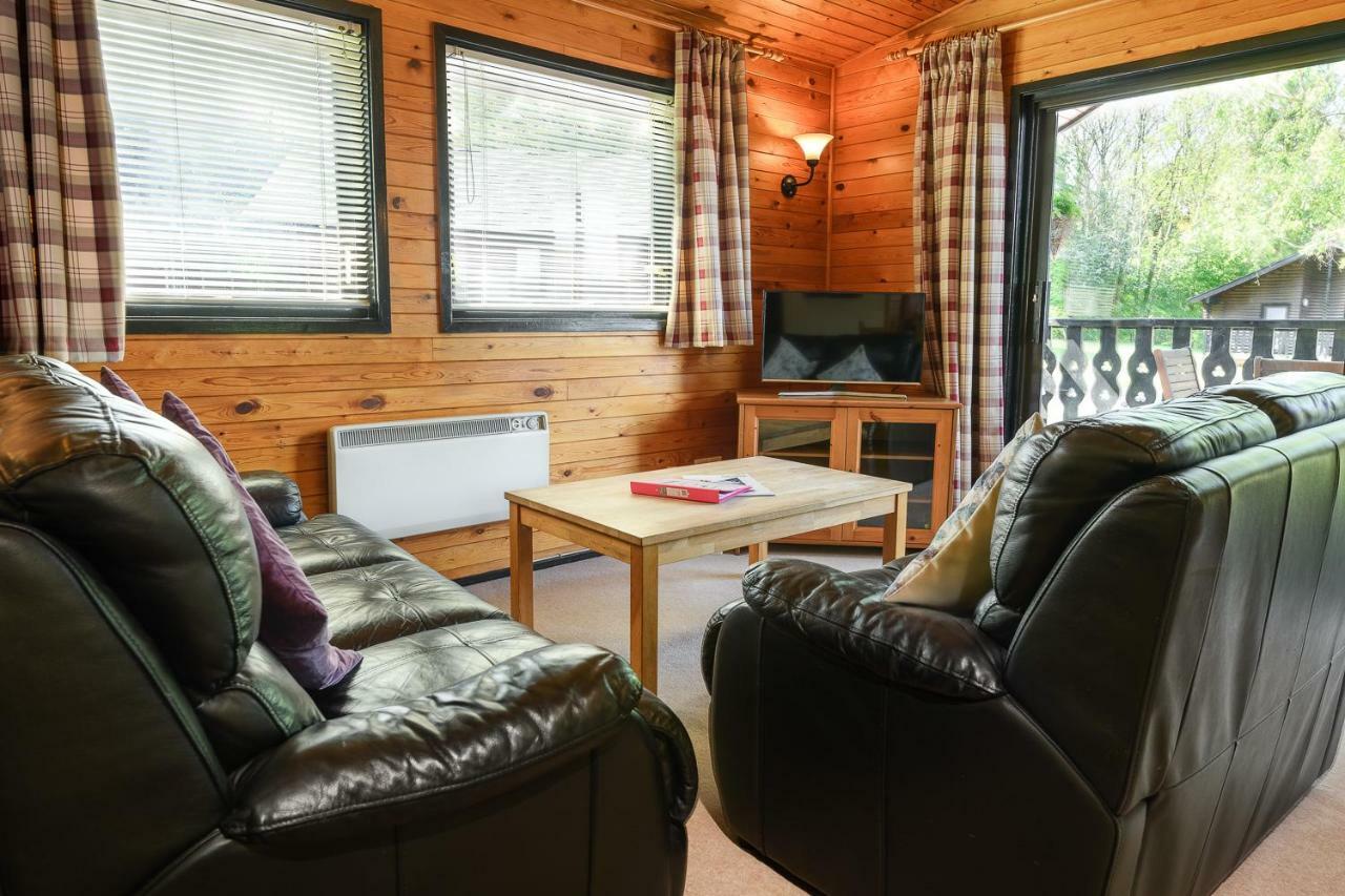 Woodlands Hotel & Pine Lodges Грейндж-овер-Сандс Экстерьер фото